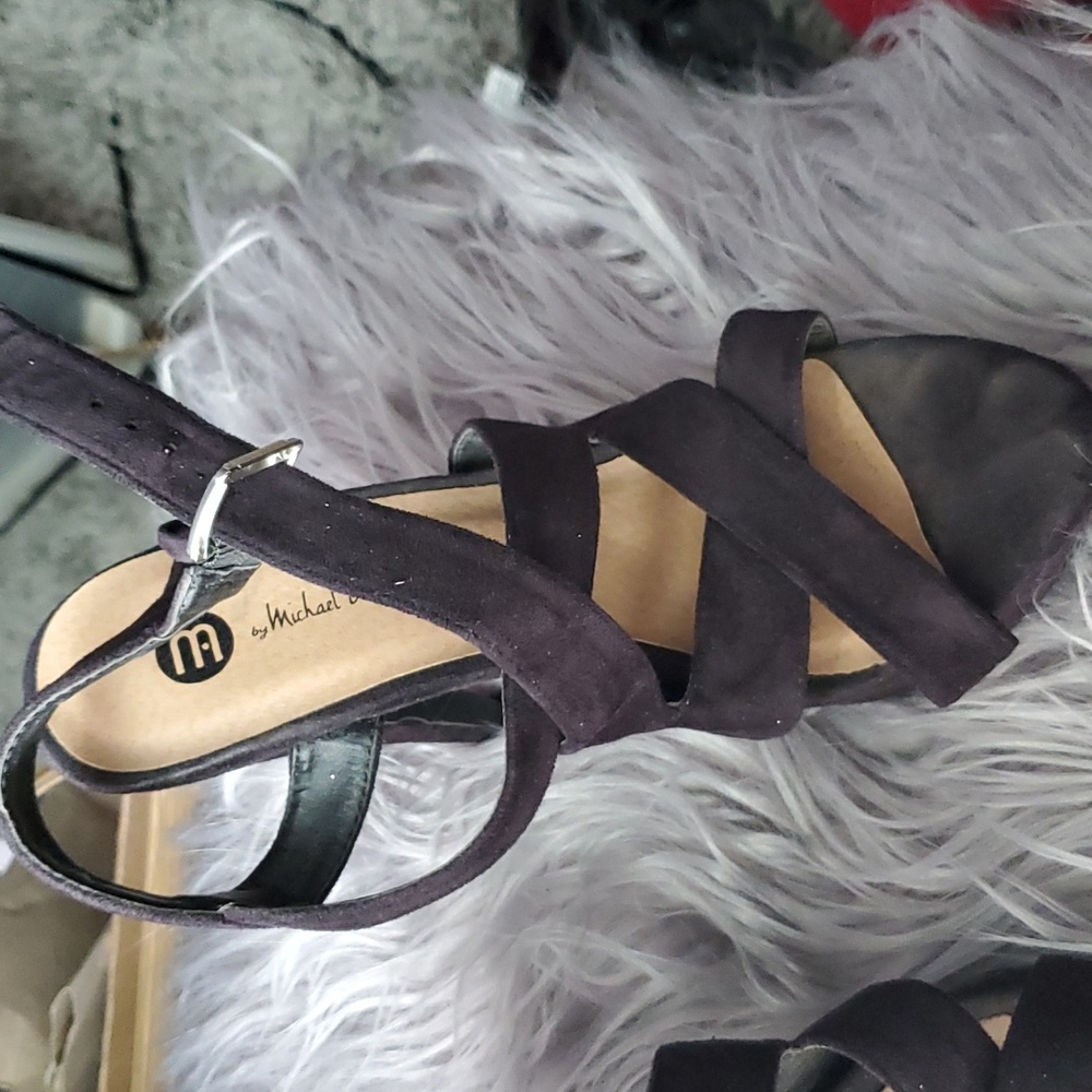 Platform Sandals - Picture 2 of 7